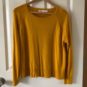 Zara scoop neck light weight sweater